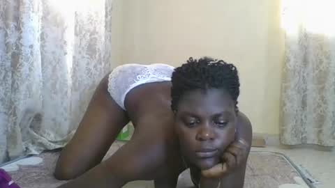 Snapshot of sweetdarkskin chatting on 05.19.26 CLARIS online show from 05.19.26
