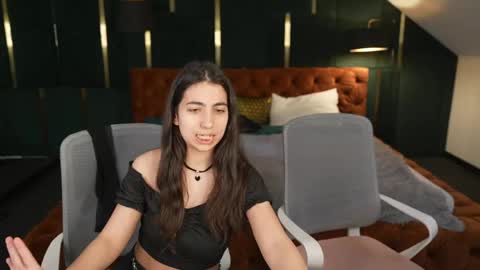 Snapshot of sweetdesiree_ chatting on 04.18.26 Amelia online show from 04.18.26