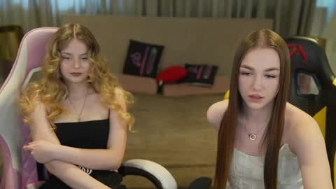 Snapshot of sweetdesiree_ chatting on 05.25.26 Amelia online show from 05.25.26