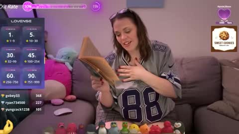 Snapshot of sweeteileen887 chatting on 01.18.25 Eileen online show from 01.18.25