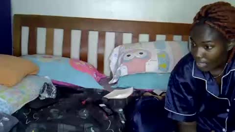 Snapshot of sweetemaya chatting on 06.14.26 sweetemaya online show from 06.14.26