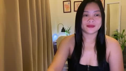 Snapshot of sweetestsmile_ chatting on 07.19.26 Khaye online show from 07.19.26