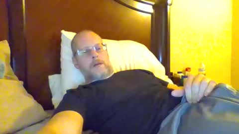 Snapshot of sweetg233 chatting on 11.11.25 sweetg233 online show from 11.11.25