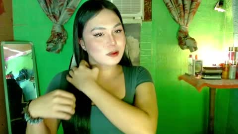 Snapshot of sweetgirl_kathy chatting on 04.19.26 Kathy online show from 04.19.26