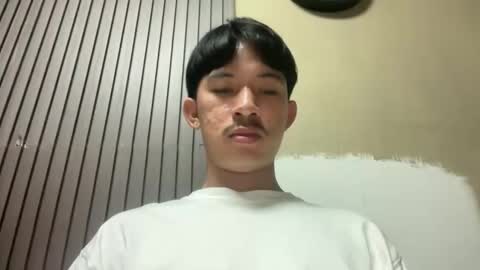 Snapshot of sweetguy102103 chatting on 04.03.26 khrayan online show from 04.03.26