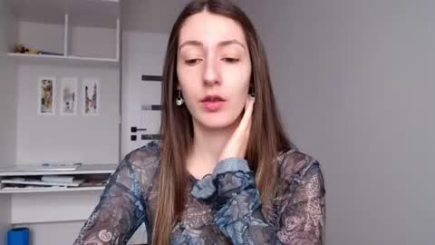 Snapshot of sweetheart_77 chatting on 06.15.26 Emma online show from 06.15.26