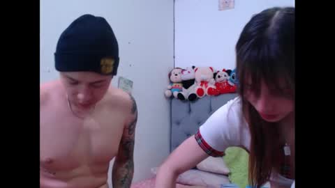 Snapshot of sweethoney22_ chatting on 02.01.25 Sabrina y Eliot online show from 02.01.25