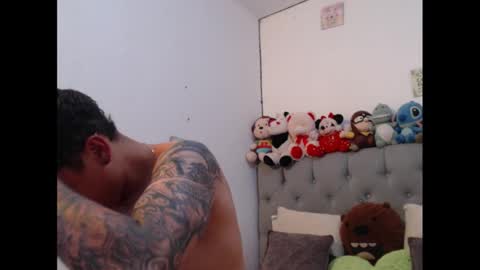 Snapshot of sweethoney22_ chatting on 02.02.25 Sabrina y Eliot online show from 02.02.25