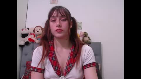 Snapshot of sweethoney22_ chatting on 02.28.25 Sabrina y Eliot online show from 02.28.25