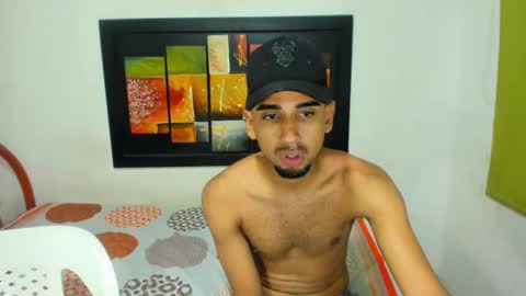 Snapshot of sweethoneyts chatting on 02.22.25 Valery honey online show from 02.22.25