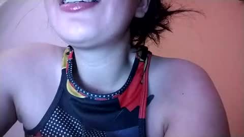 Snapshot of sweetie__annie chatting on 07.12.26 Ana Mara i cant Make noise My family is here online show from 07.12.26