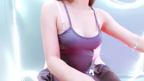 Snapshot of sweetie_bae99 chatting on 04.06.26 sweetie_bae99 online show from 04.06.26