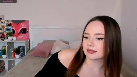 Snapshot of sweetie_candy_ chatting on 05.13.26 Hannah online show from 05.13.26