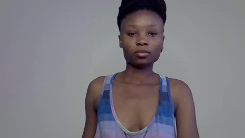 Snapshot of sweetie_coco chatting on 01.06.26 Luciana online show from 01.06.26