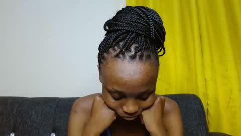 Snapshot of sweetie_coco chatting on 01.09.26 Luciana online show from 01.09.26