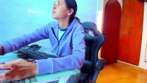 FOXXY online show from 08.04.26