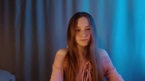 Annie online show from 06.07.26