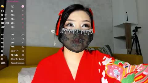 Snapshot of sweetie_peach_ chatting on 11.03.25 sweetie_peach_ online show from 11.03.25