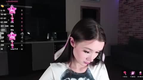 Snapshot of sweetiebones chatting on 12.20.24 bratty gf online show from 12.20.24