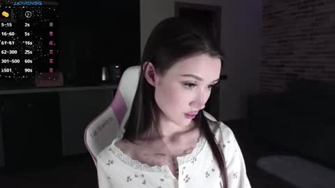 Snapshot of sweetiebones chatting on 01.23.25 bratty gf online show from 01.23.25