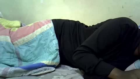 Snapshot of sweetielonglips chatting on 12.17.25 sweetielonglips online show from 12.17.25