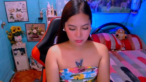 Nicole online show from 01.29.25