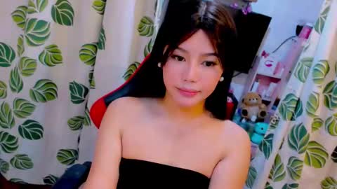 Nicole online show from 05.12.26