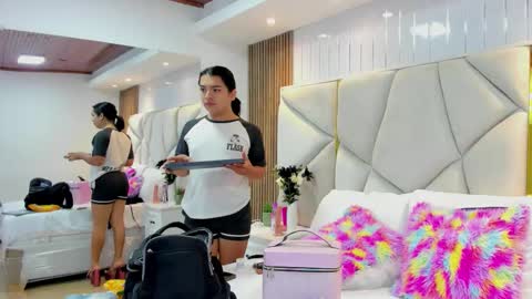 Snapshot of sweetkata_ chatting on 11.27.25 kata online show from 11.27.25