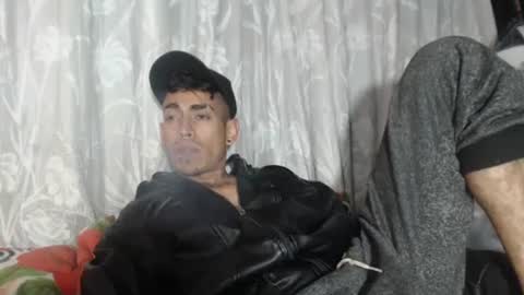 Snapshot of sweetlatinakim chatting on 02.28.25 Camilo online show from 02.28.25