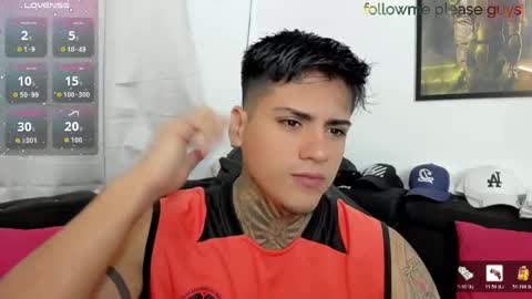 Snapshot of sweetlatinoboy chatting on 04.16.26 SWEETLATINBOY online show from 04.16.26