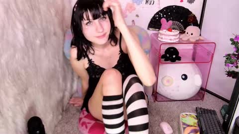 Sweet Laumina online show from 02.03.26