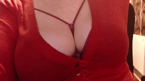 Snapshot of sweetli_angel chatting on 10.04.25 sweetli_angel online show from 10.04.25