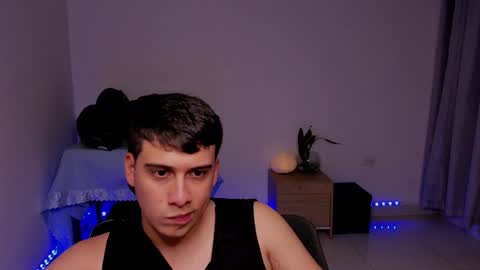 Snapshot of sweetlian_04 chatting on 12.07.24 Lian online show from 12.07.24