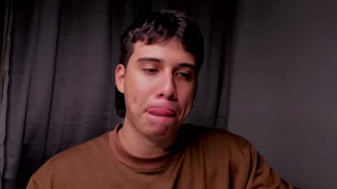 Snapshot of sweetlian_04 chatting on 12.14.24 Lian online show from 12.14.24