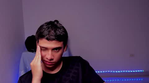 Snapshot of sweetlian_04 chatting on 12.20.24 Lian online show from 12.20.24