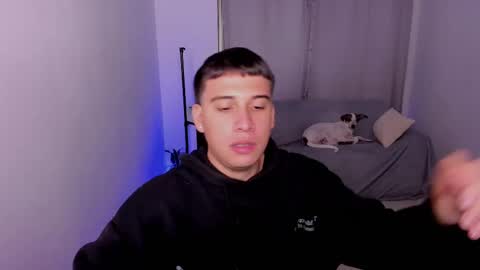 Snapshot of sweetlian_04 chatting on 03.05.25 Lian online show from 03.05.25