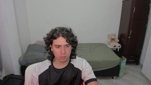 Snapshot of sweetlian_04 chatting on 03.13.26 Lian online show from 03.13.26