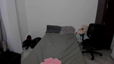 Snapshot of sweetlian_04 chatting on 03.15.26 Lian online show from 03.15.26