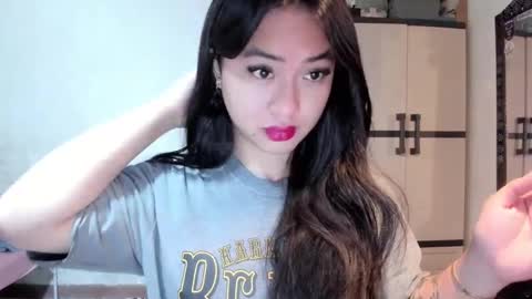 Snapshot of sweetlovepinay04 chatting on 03.04.25 Zoe online show from 03.04.25