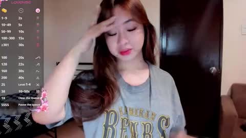 Snapshot of sweetlovepinay04 chatting on 03.26.26 Zoe online show from 03.26.26