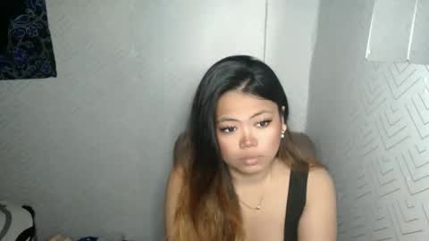 Snapshot of sweetlover_nicole chatting on 05.24.26 NICOLE online show from 05.24.26