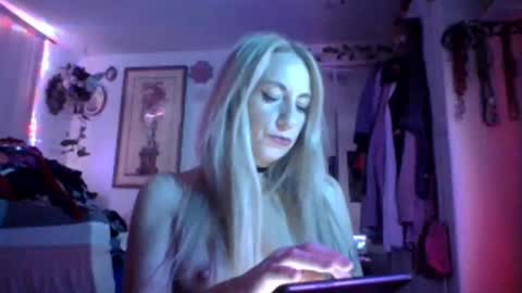 Snapshot of sweetmkb chatting on 06.01.26 Aria online show from 06.01.26