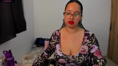 Snapshot of sweetnoah04 chatting on 11.20.25 Noah online show from 11.20.25