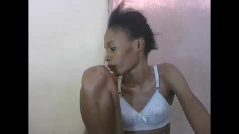 ESTHER online show from 04.02.26