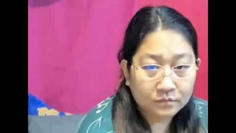 Snapshot of sweetpilipina88 chatting on 02.22.25 MIA online show from 02.22.25