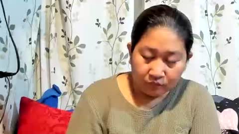 Snapshot of sweetpilipina88 chatting on 11.22.25 MIA online show from 11.22.25