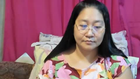 Snapshot of sweetpilipina88 chatting on 07.05.26 MIA online show from 07.05.26