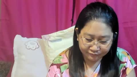 Snapshot of sweetpilipina88 chatting on 07.13.26 MIA online show from 07.13.26
