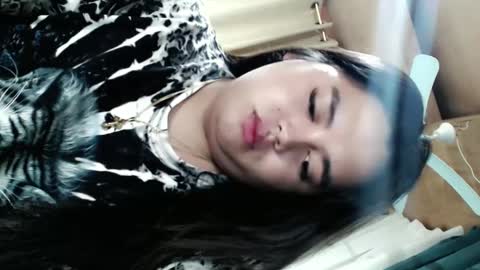 Princess Ella online show from 01.01.25