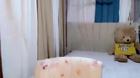 Princess Ella online show from 10.08.25